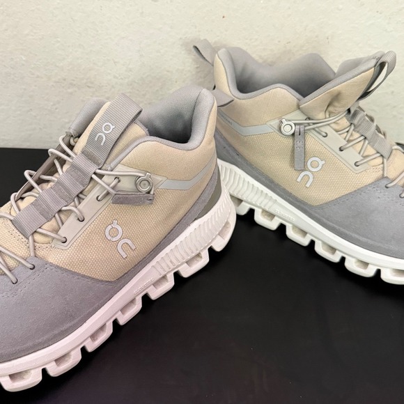 On Cloud Hi Womens Glacier Grey Sneakers Size 7.5 Suede Shoes Running Walking - Picture 13 of 13